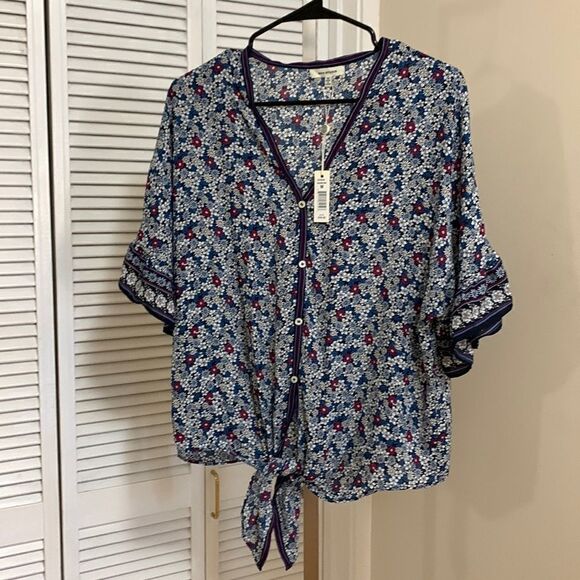 Max Studio Blouse  - Picture 1 of 8